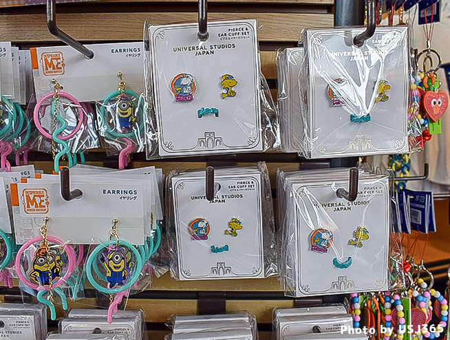 ミニオン、スヌーピーのアクセサリー